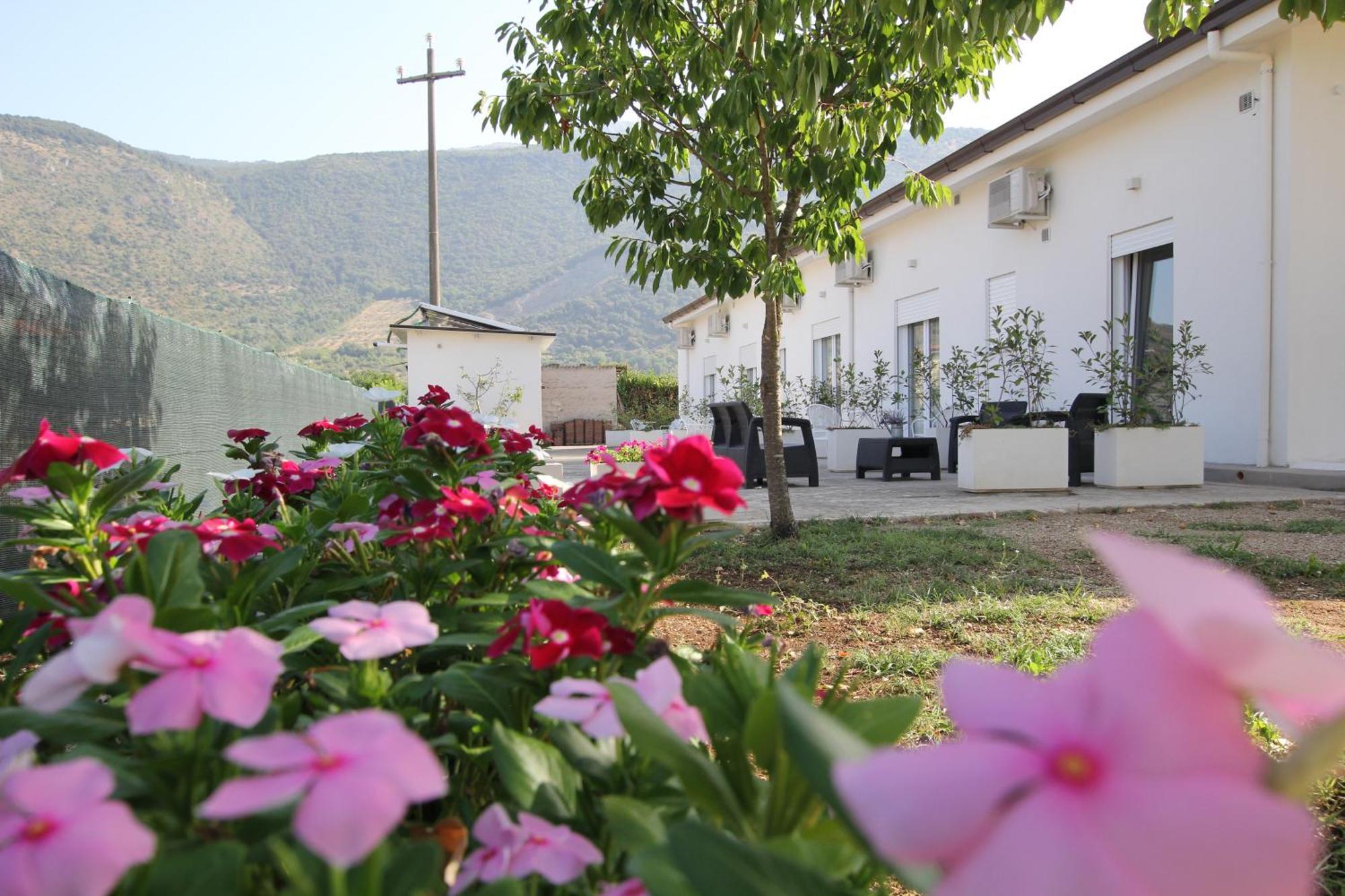Villa Capodacqua Castrocielo Eksteriør bilde